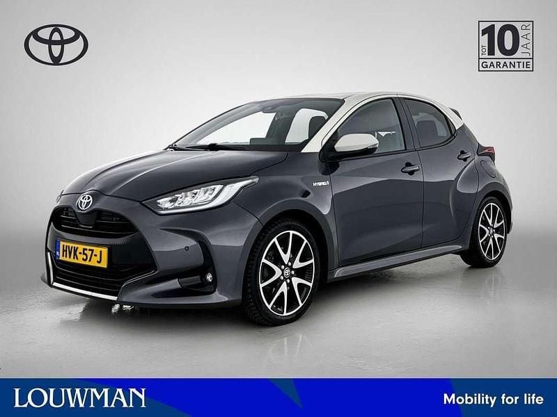 Grijs Gebruikt 2021 Toyota Yaris Hybrid Edition Hatchback | € 23.880 (Eerlijke prijs) - Afbeelding 1/3