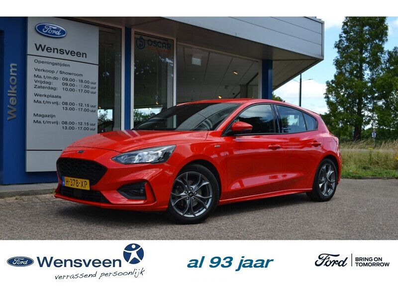 Rood Gebruikt 2020 Ford Focus ST-Line Hatchback | € 16.745 (Goede deal) - Afbeelding 1/3