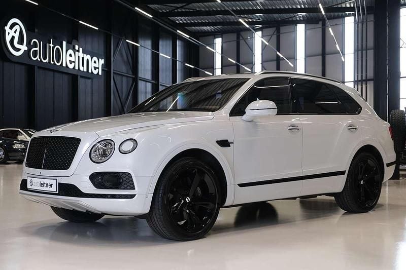 Wit, metallic lak Gebruikt 2018 Bentley Bentayga SUV | € 109.500 - Afbeelding 1/4