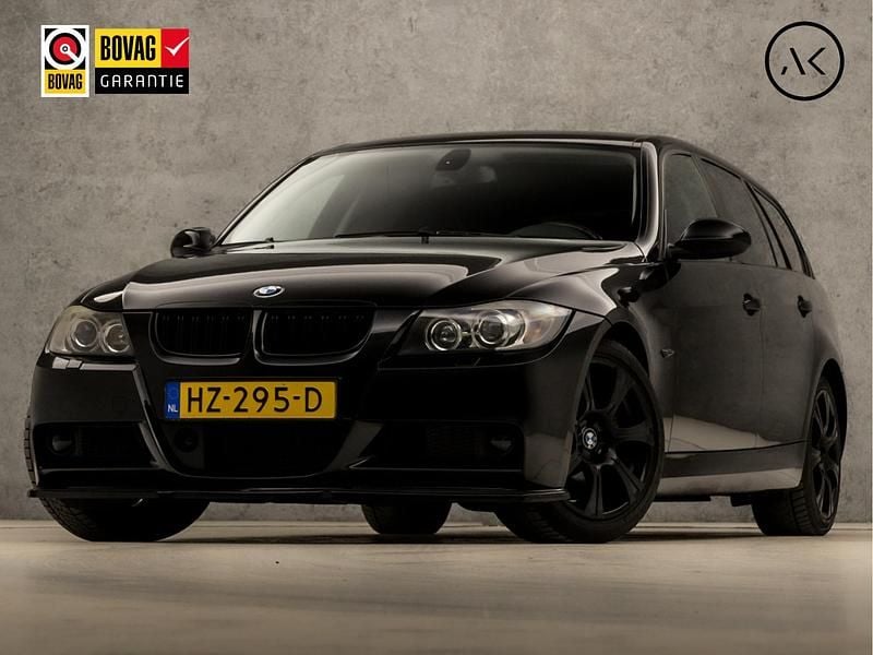 Zwart Gebruikt 2006 BMW 325 Executive Stationwagen | € 7.945 (Eerlijke prijs) - Afbeelding 1/4