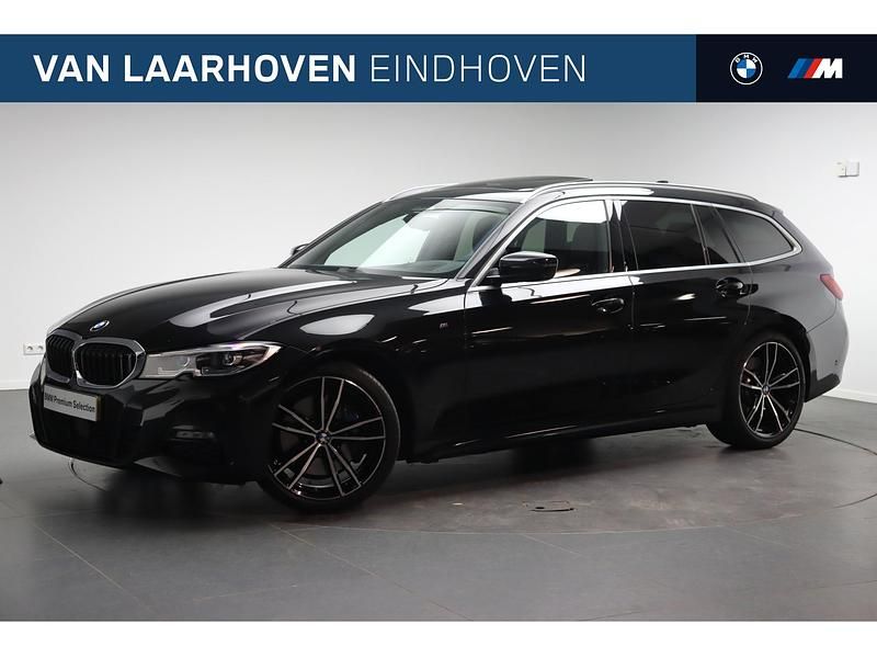 Zwart Occasion 2020 BMW 330 Executive Stationwagen | € 33.950 (Duur) - Afbeelding 1/4