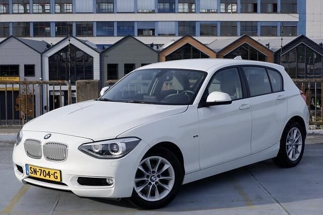 Wit Gebruikt 2011 BMW 116 Hatchback | € 9.950 (Eerlijke prijs) - Afbeelding 1/4