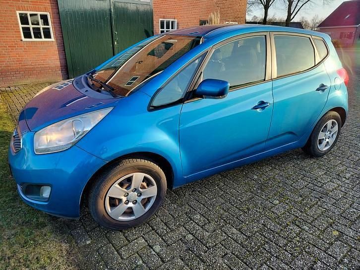 Occasion 2010 Kia Venga Hatchback | € 2.850 (Eerlijke prijs) - Afbeelding 1/4