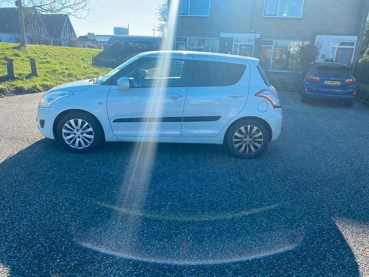 Occasion Suzuki Swift 93 PK (68 kW) 2011 Hatchback
