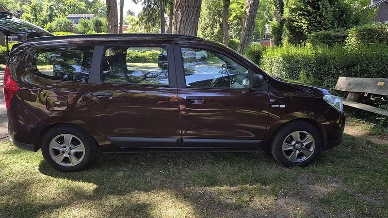 Bruin Gebruikt 2017 Dacia Lodgy MPV | € 10.250 (Super prijs) - Afbeelding 1/4
