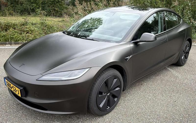 Zwart Gebruikt 2024 Tesla Model 3 Long Range RWD Sedan | € 43.900 - Afbeelding 1/4