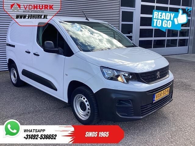 Wit Gebruikt 2023 Peugeot Partner MPV | € 12.244 (Eerlijke prijs) - Afbeelding 1/4