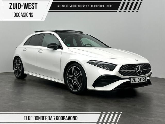 Wit Gebruikt 2023 Mercedes A180 AMG Hatchback | € 37.950 (Duur) - Afbeelding 1/4