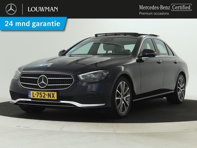 Blauw Gebruikt 2021 Mercedes E200 Business Sedan | € 44.950 (Goede deal) - Afbeelding 1/3