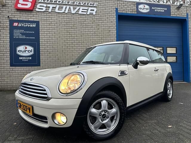 Wit Gebruikt 2009 Mini One Clubman Stationwagen | € 3.950 (Eerlijke prijs) - Afbeelding 1/4