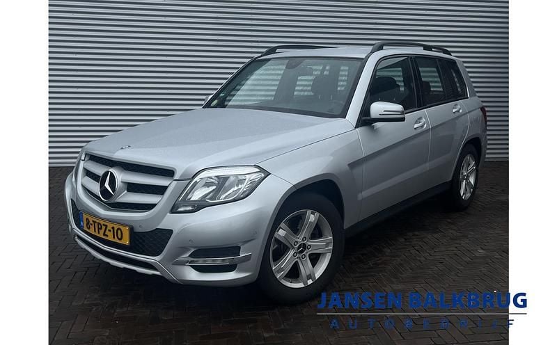 Grijs Occasion 2014 Mercedes GLK200 Business SUV | € 14.985 - Afbeelding 1/4