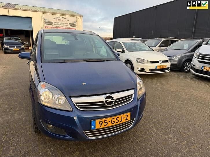 Blauw Gebruikt 2008 Opel Zafira Cosmo MPV | € 850 (Goede deal) - Afbeelding 1/4