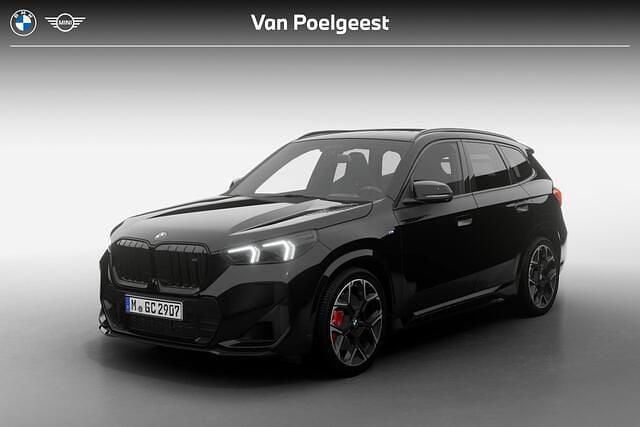 Zwart, metallic lak Nieuw 2025 BMW X1 Comfort Edition SUV | € 97.145 - Afbeelding 1/4