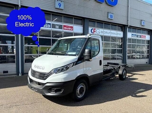 Wit Nieuw 2024 Iveco Daily Van | € 77.400 - Afbeelding 1/4