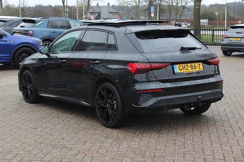 Occasion Audi A3 Sportback e-tron Competition 245 PK (180 kW) 2023 Zwart Hatchback