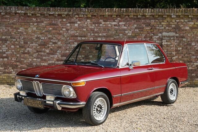Rood Gebruikt 1973 BMW 1602 | € 19.500 - Afbeelding 1/4