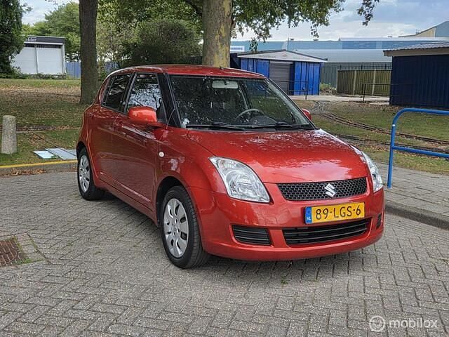 Oranje Gebruikt 2010 Suzuki Swift Cool Hatchback | € 5.495 (Iets duurder) - Afbeelding 1/4