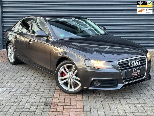 Grijs Gebruikt 2008 Audi A4 Business Sedan | € 4.450 (Eerlijke prijs) - Afbeelding 1/4