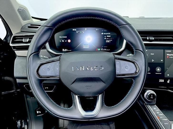 Occasion Lynk & Co 01 261 PK (191 kW) 2023 Zwart SUV