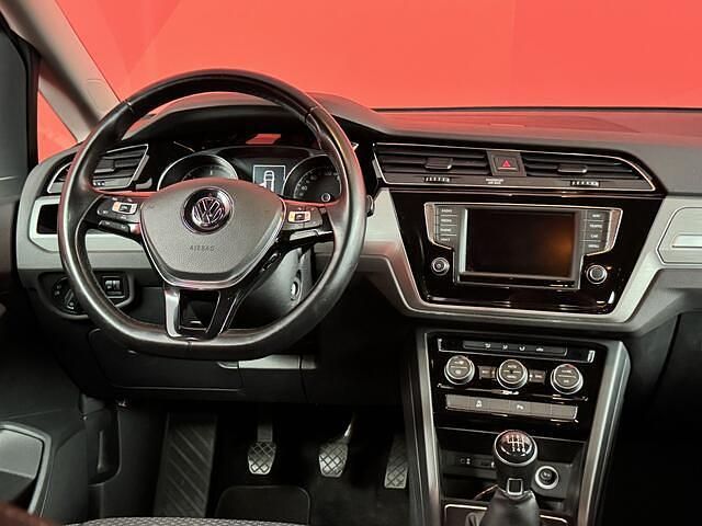 Occasion VW Touran Highline 110 PK (80 kW) 2016 Zwart MPV