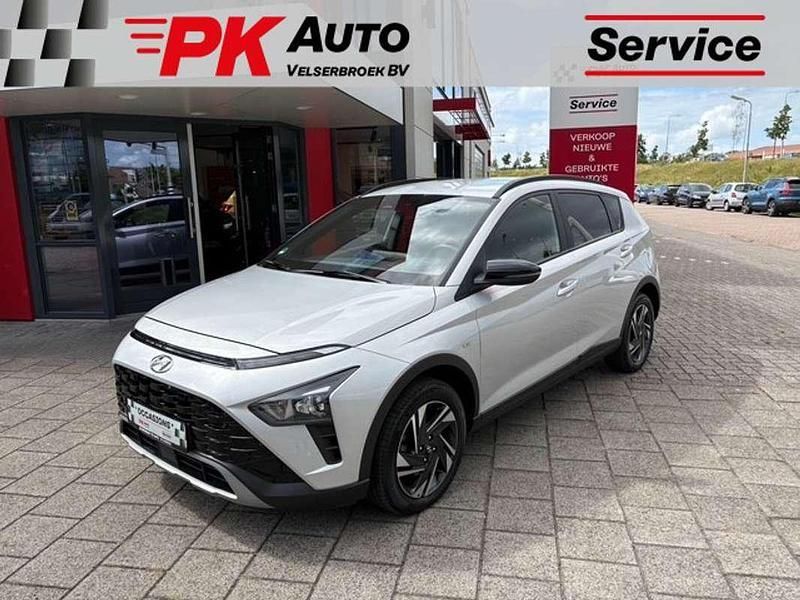 Grijs Gebruikt 2023 Hyundai Bayon Premium SUV | € 20.945 (Eerlijke prijs) - Afbeelding 1/4