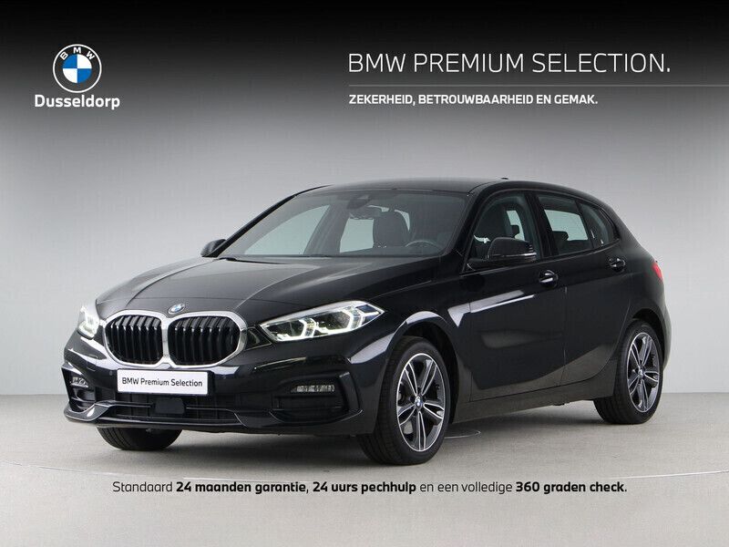 Zwart Gebruikt 2021 BMW 118 Sport Line Hatchback | € 24.900 (Eerlijke prijs) - Afbeelding 1/4
