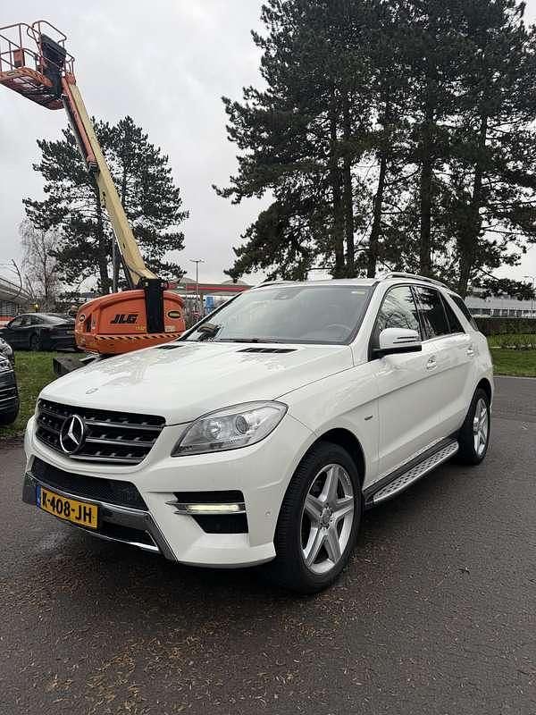 Wit Occasion 2011 Mercedes 350 Edition 1 Stationwagen | € 13.999 - Afbeelding 1/4