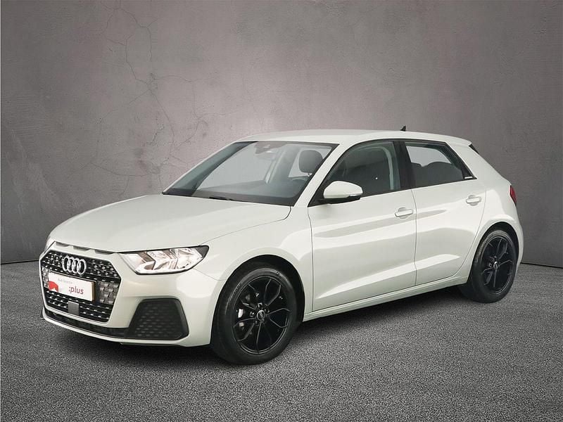 Grijs Gebruikt 2024 Audi A1 Sportback Proline Hatchback | € 25.400 (Eerlijke prijs) - Afbeelding 1/4