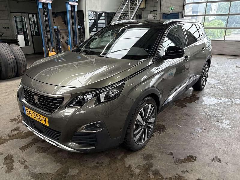 Grijs Occasion 2018 Peugeot 5008 GT-line MPV | € 15.000 (Eerlijke prijs) - Afbeelding 1/4