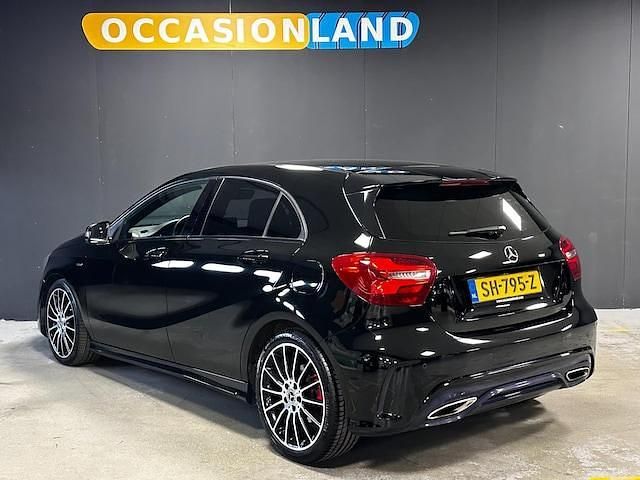 Occasion Mercedes A160 102 PK (75 kW) 2018 Zwart Hatchback