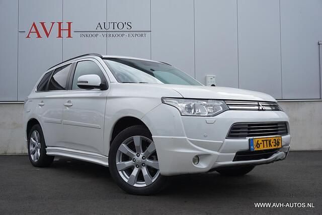 Occasion Mitsubishi Outlander Instyle 121 PK (88 kW) 2014 Wit SUV