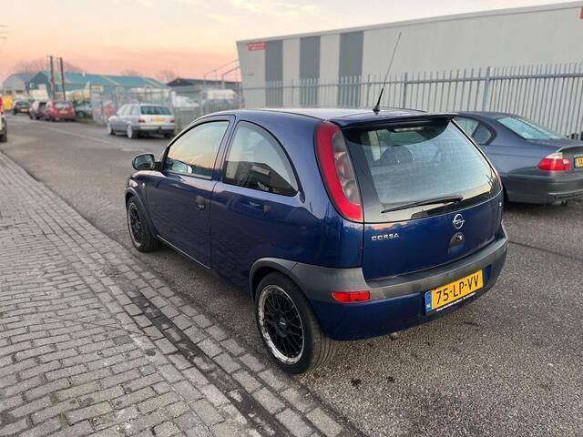 Occasion Opel Corsa Comfort 75 PK (55 kW) 2003 Blauw Hatchback