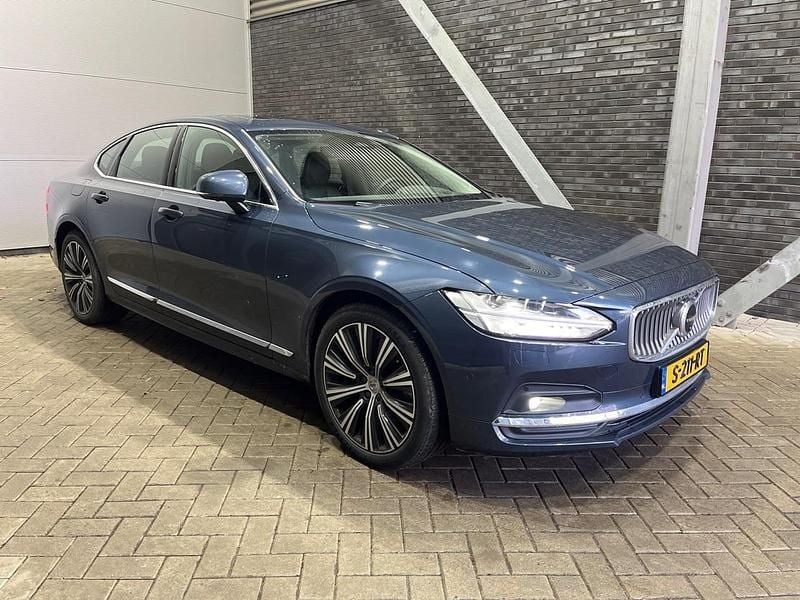 Blauw Gebruikt 2023 Volvo S90 Ultimate Sedan | € 39.900 (Eerlijke prijs) - Afbeelding 1/1