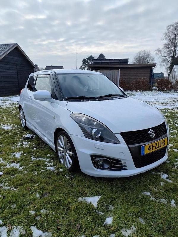 Wit Occasion 2012 Suzuki Swift Sport Hatchback | € 5.950 (Eerlijke prijs) - Afbeelding 1/4