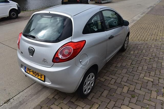 Occasion Ford Ka Cool & Sound Edition 69 PK (50 kW) 2010 Grijs Hatchback