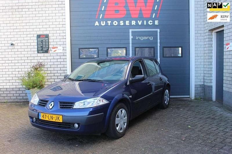 Blauw Gebruikt 2003 Renault Mégane II Basis Hatchback | € 999 (Iets duurder) - Afbeelding 1/4