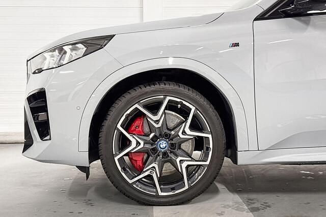 Occasion BMW iX2 150 kW (204 PK) 2024 M brooklyn grau SUV