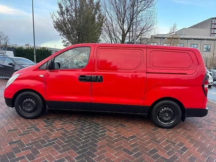 Occasion Hyundai H 300 Active 136 PK (100 kW) 2009 Rood Van