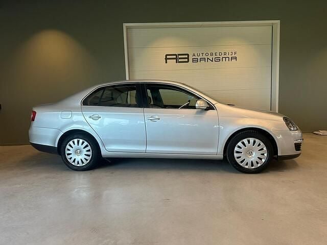 Occasion VW Jetta Comfortline 116 PK (85 kW) 2006 Grijs (metallic) Sedan