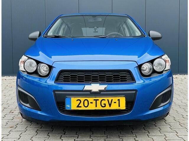 Blauw Gebruikt 2012 Chevrolet Aveo LS Hatchback | € 2.995 (Eerlijke prijs) - Afbeelding 1/4