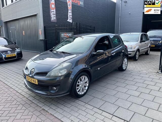 Grijs Gebruikt 2006 Renault Clio II Dynamique Hatchback | € 1.999 (Eerlijke prijs) - Afbeelding 1/4