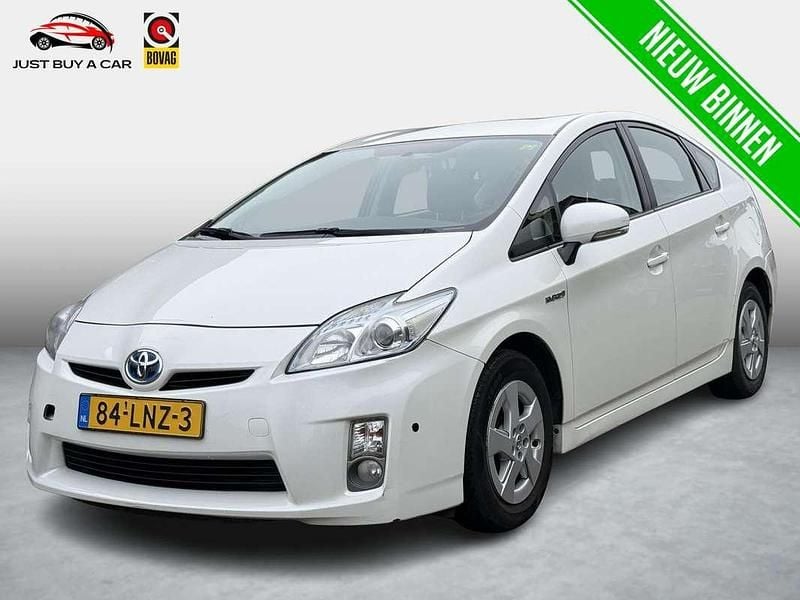Wit Occasion 2010 Toyota Prius Comfort Hatchback | € 5.750 (Eerlijke prijs) - Afbeelding 1/3