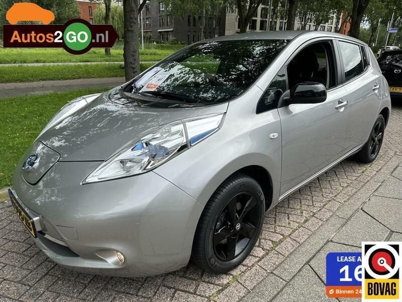 Grijs, metallic lak Gebruikt 2017 Nissan Leaf Tekna Hatchback | € 9.995 (Super prijs) - Afbeelding 1/4