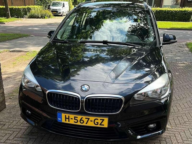 Zwart Gebruikt 2016 BMW 218 M Sport | € 15.000 (Eerlijke prijs) - Afbeelding 1/4