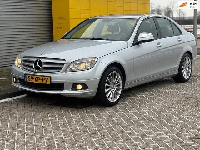 Grijs Gebruikt 2007 Mercedes C200 Avantgarde Sedan | € 4.750 (Goede deal) - Afbeelding 1/4
