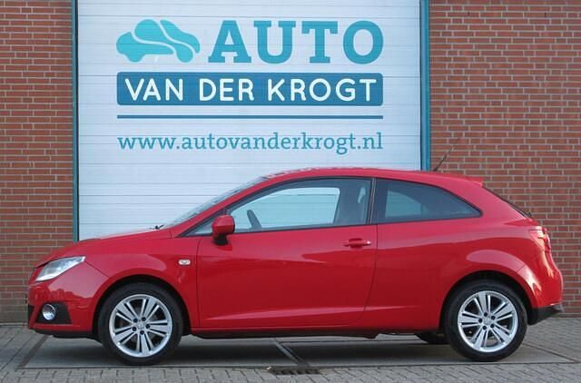 Occasion Seat Ibiza SC 86 PK (63 kW) 2010 Rood Hatchback
