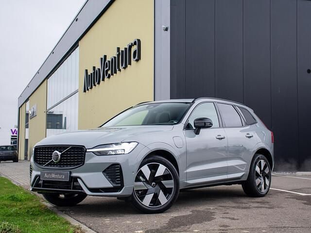 Grijs Occasion 2025 Volvo XC60 Plus SUV | € 59.950 (Eerlijke prijs) - Afbeelding 1/4