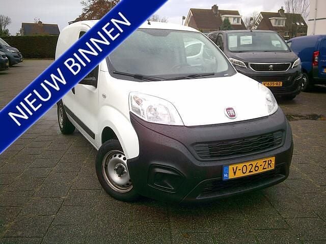 Wit Gebruikt 2019 Fiat Fiorino Easy MPV | € 7.999 (Eerlijke prijs) - Afbeelding 1/4