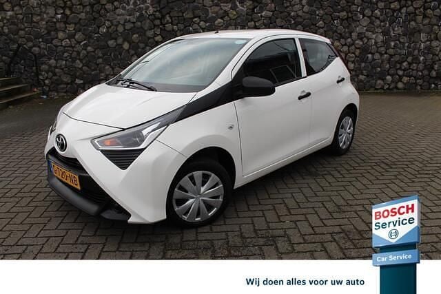 Wit Gebruikt 2019 Toyota Aygo Hatchback | € 8.945 (Goede deal) - Afbeelding 1/4