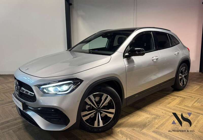 Zilver Gebruikt 2023 Mercedes GLA220 SUV | € 49.740 - Afbeelding 1/4